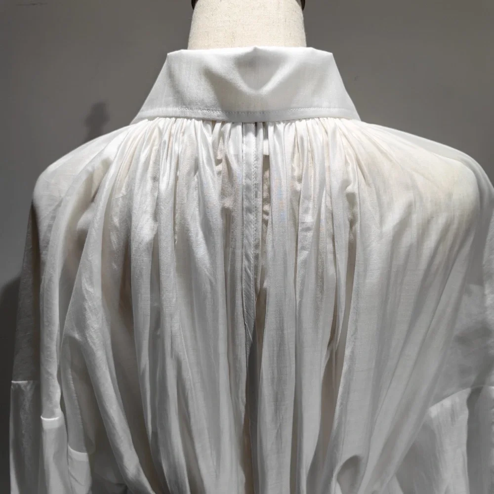 The Poet Blouse in White - Picture 7 of 11